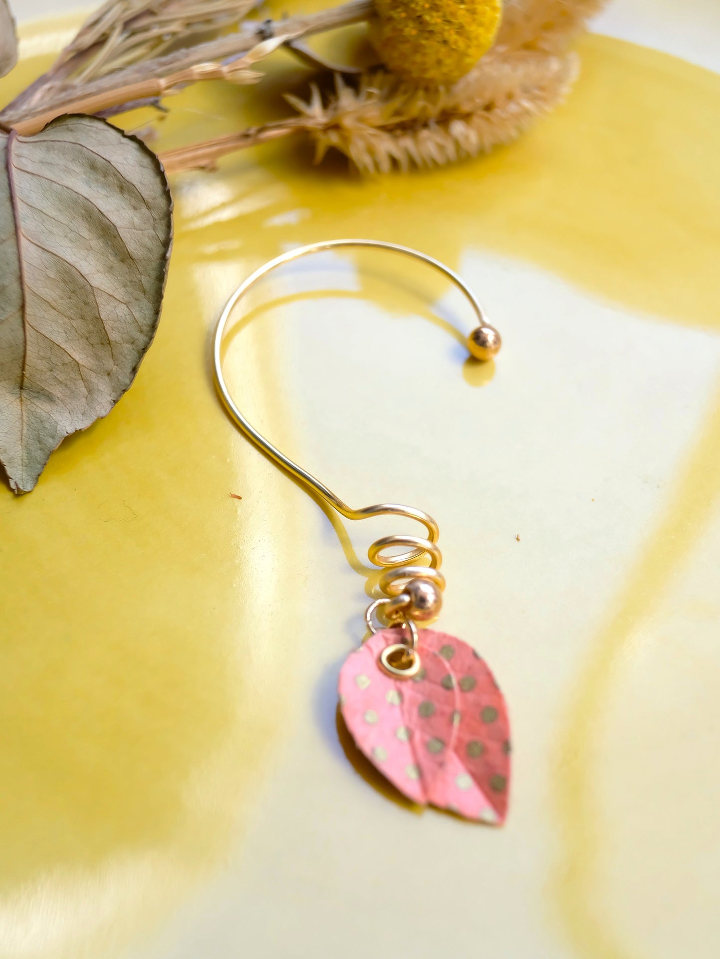 Ear-cuff : Pink Paper Leaves