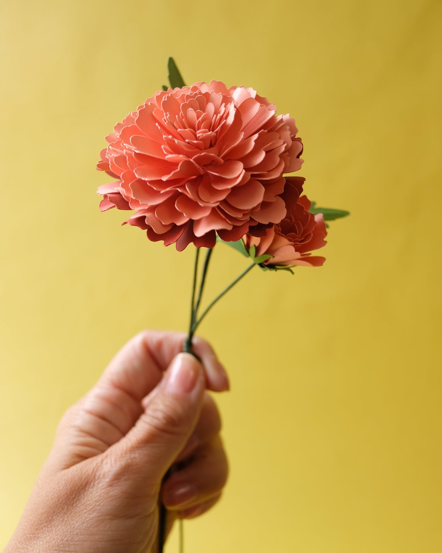 Paper flower bouquet: Pink Marigold