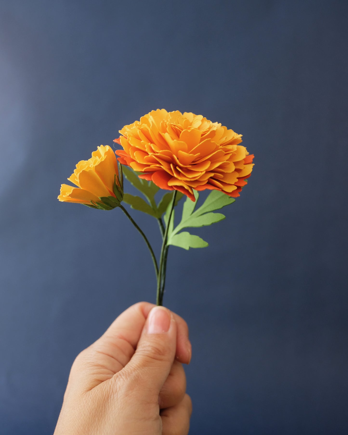 Paper flower bouquet: Orange Marigold