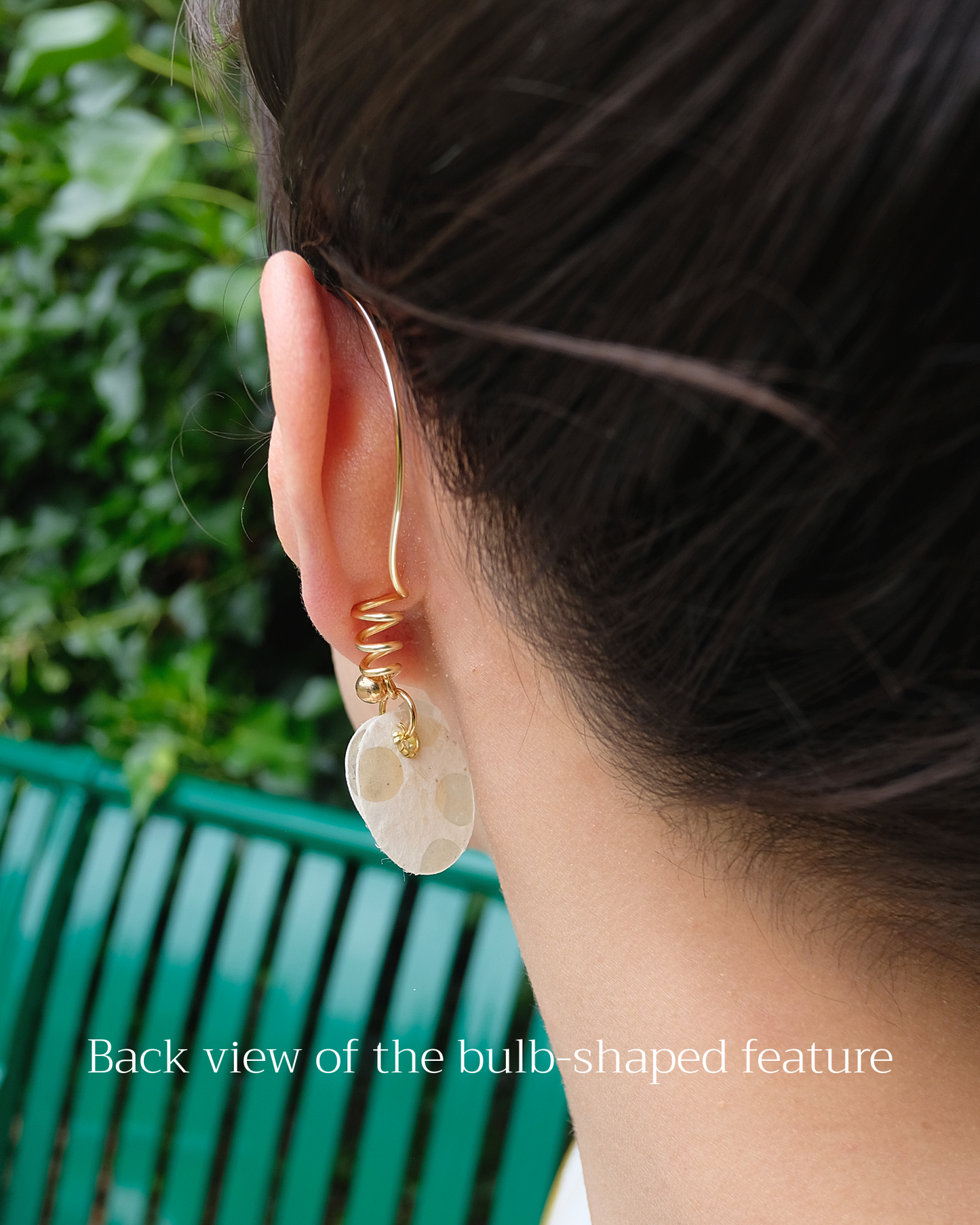 Ear-cuff : Green Paper Leaves