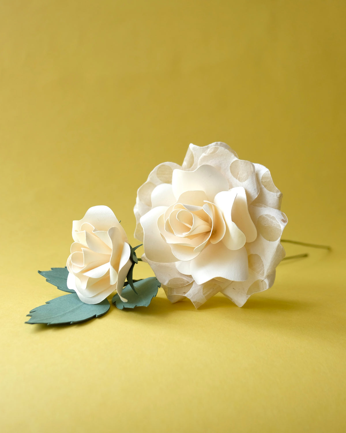 Paper flower bouquet: Ivory Rose