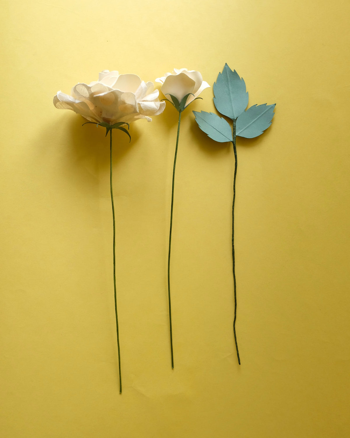 Paper flower bouquet: Ivory Rose